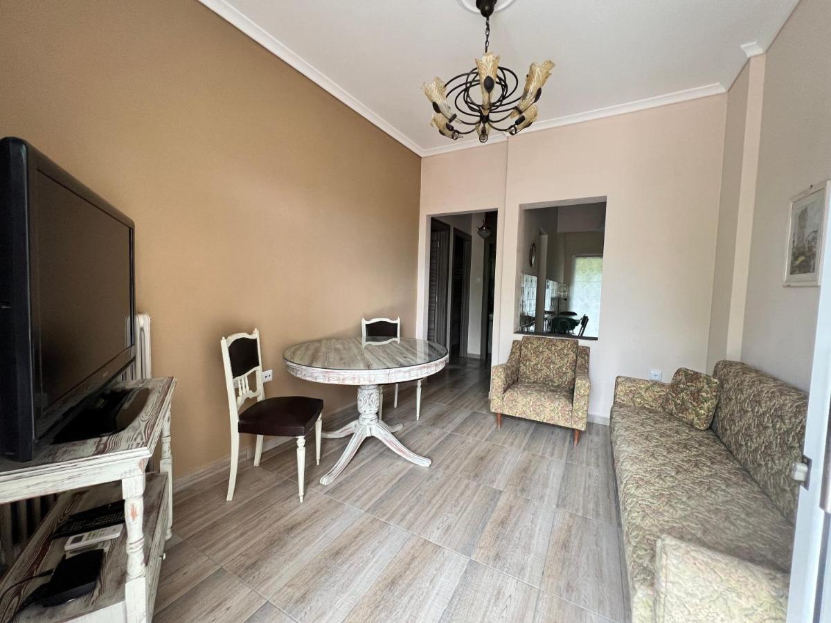 Apartment Sea Breeze Palaiontsiflikion