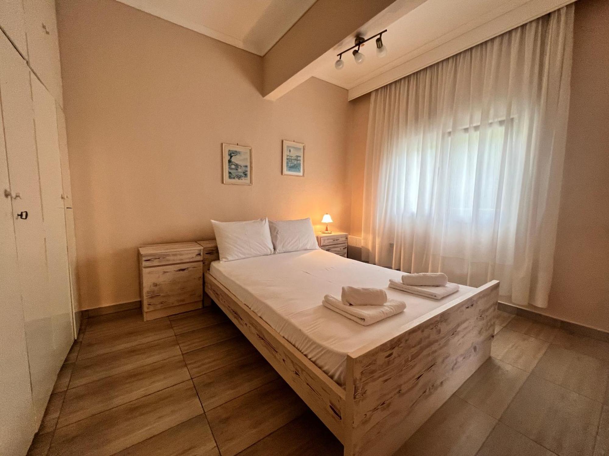 Sea Breeze Apartment *