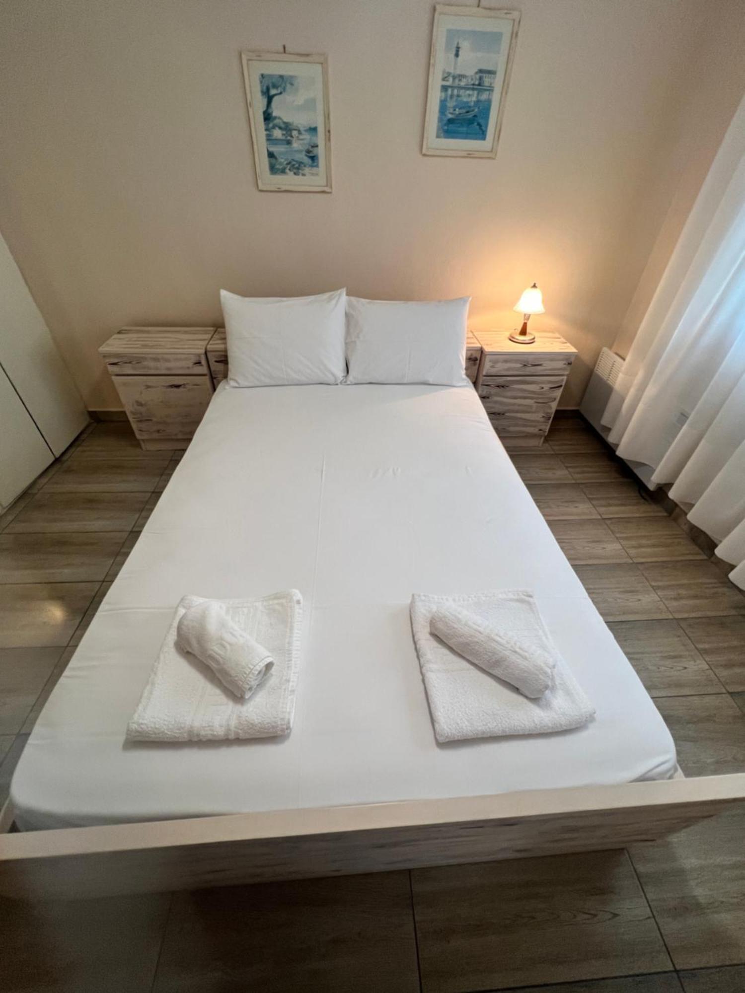 Apartment Sea Breeze Palaiontsiflikion